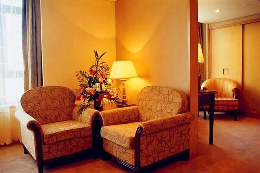 National Jade Hotel Beijing Exterior photo